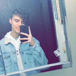 Meet your Posher, Isaiah